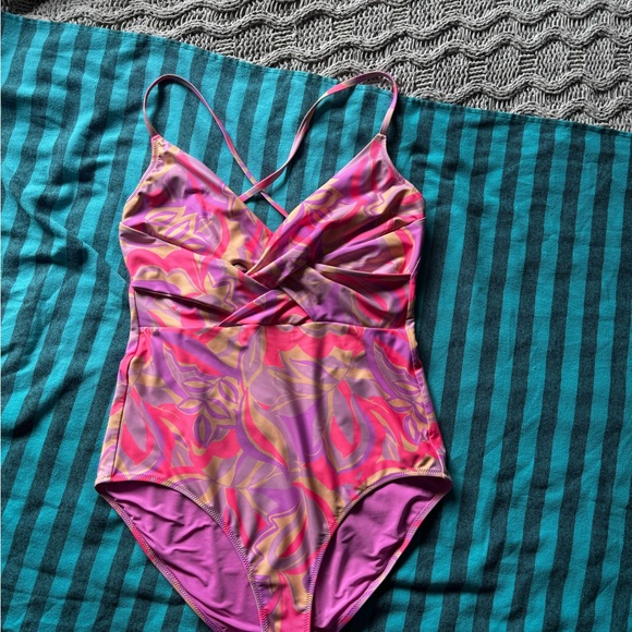 Aerie Braided long torso One Piece Swimsuit Tropical Print - Picture 4 of 8